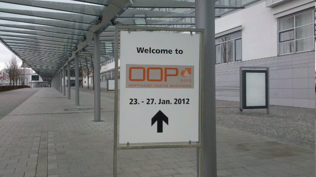 Eingang zur OOP 2012